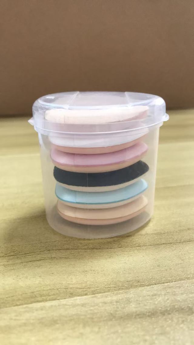 Mini finger powder puff