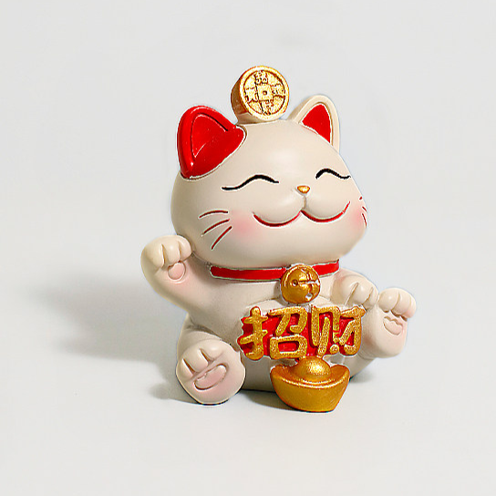 Mini office desk decoration of Maneki Neko (Money Cat)