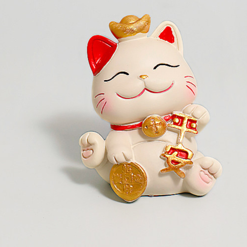 Mini office desk decoration of Maneki Neko (Money Cat)