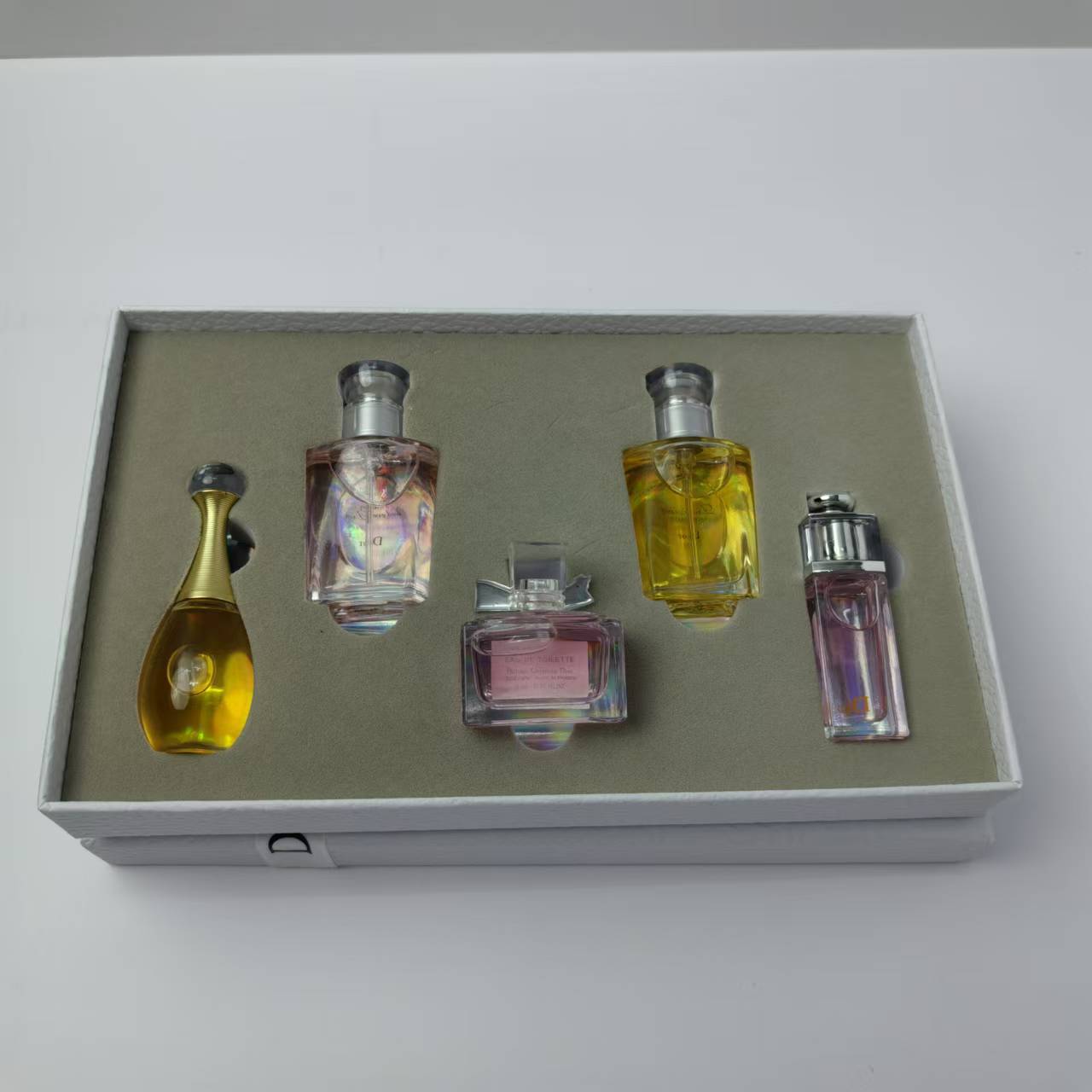 Mini Perfume Sample Set with Gift Box Options
