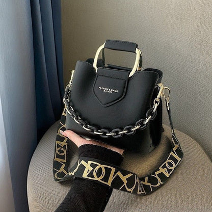 Minimalist Crossbody Bag with Chain Strap