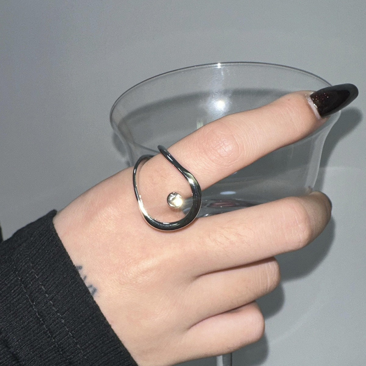Minimalist Geometric Open Finger Rings