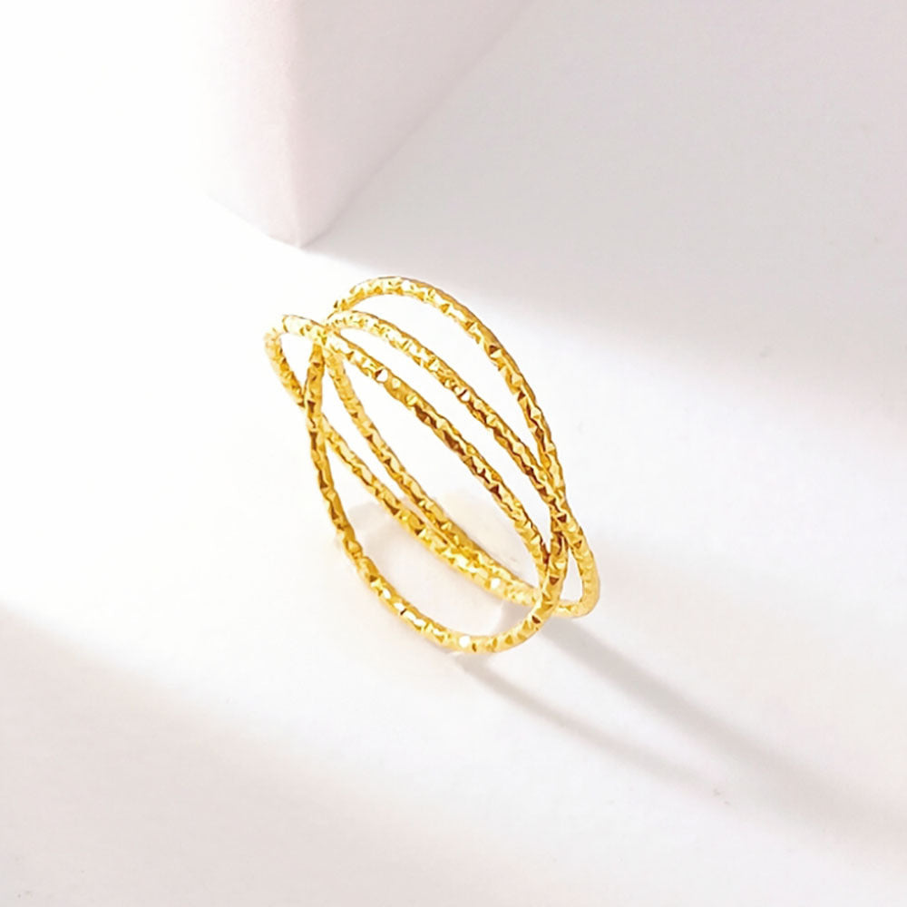 Minimalist Three-Ring Women's Ring