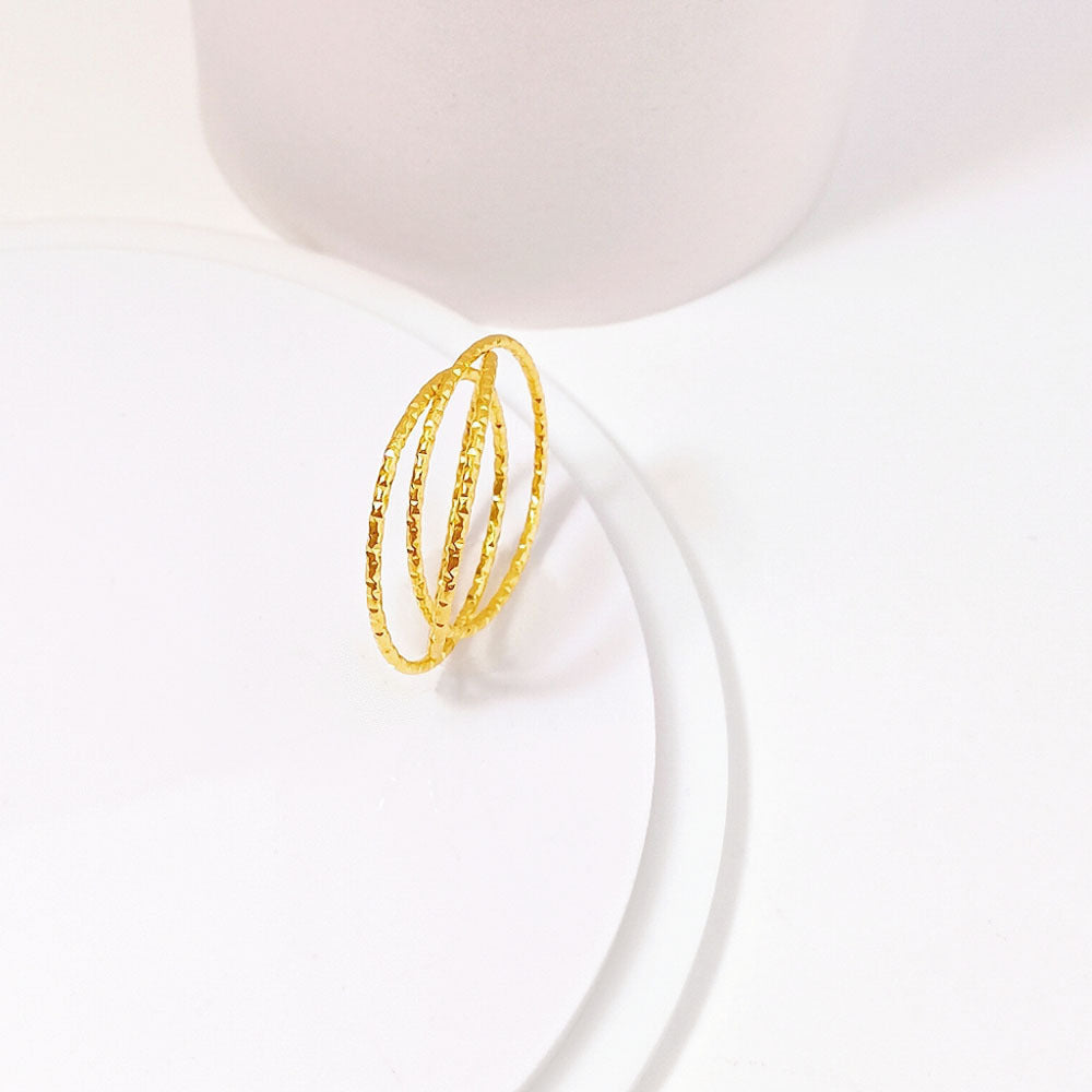 Minimalist Three-Ring Women's Ring