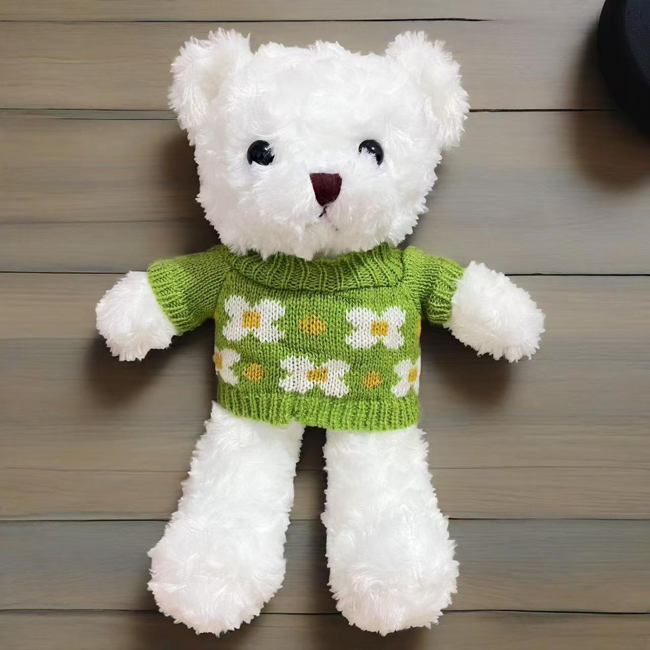 Mittens teddy bear figurine