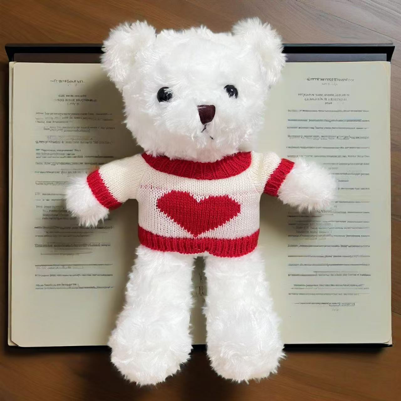 Mittens teddy bear figurine