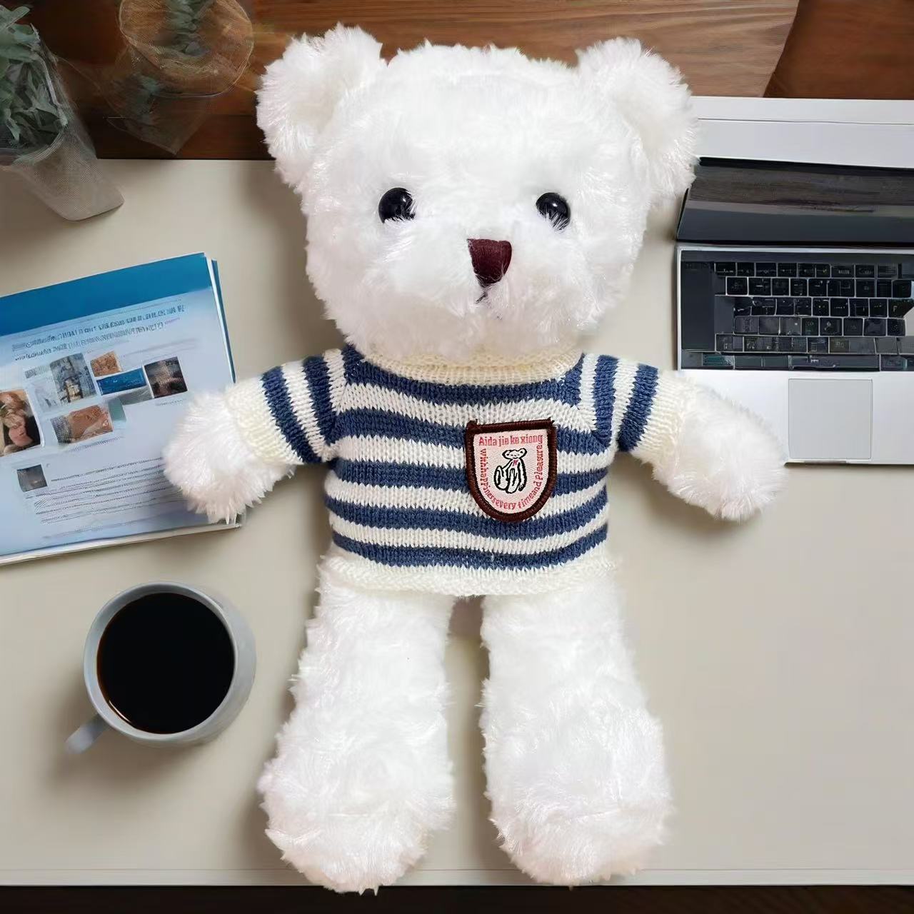 Mittens teddy bear figurine