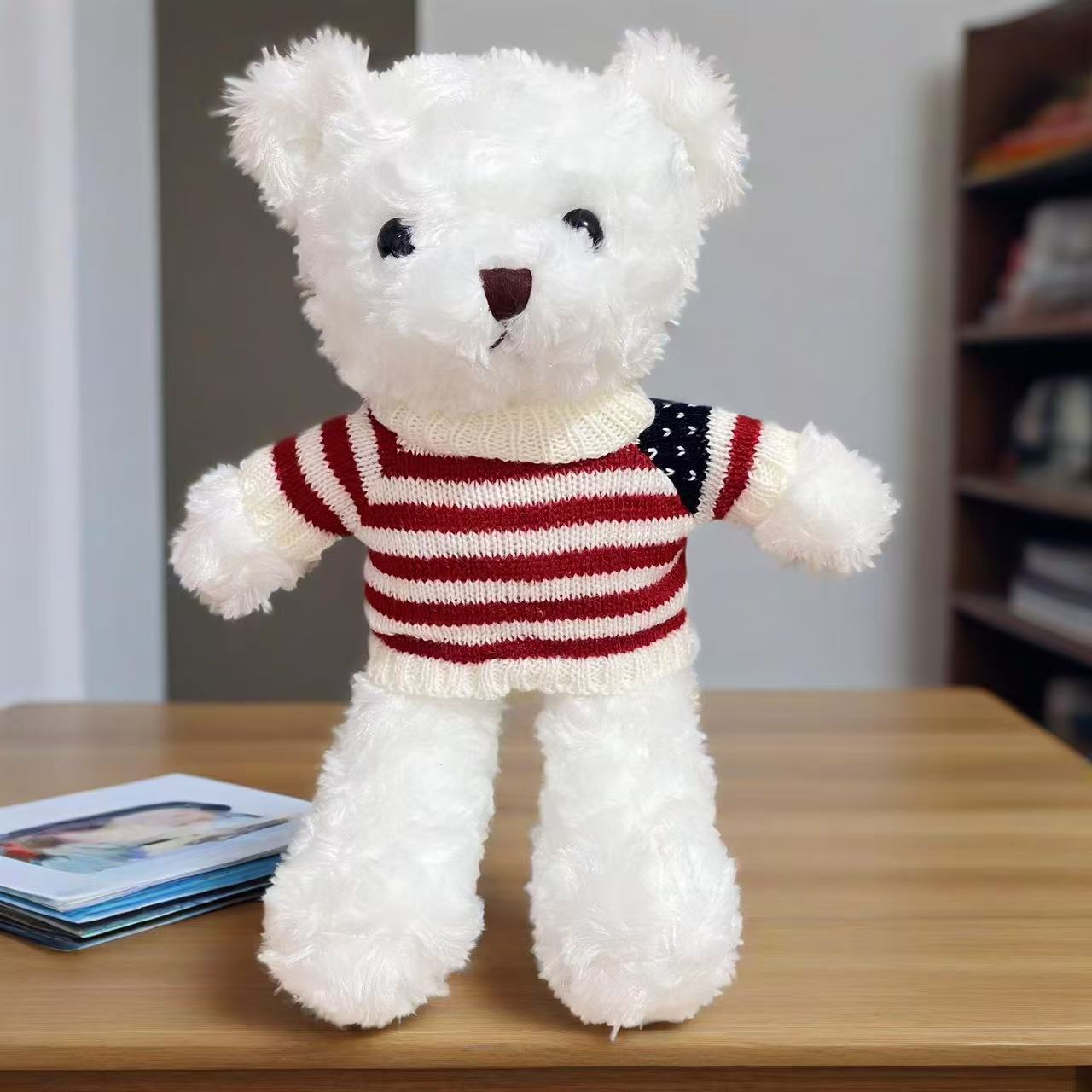 Mittens teddy bear figurine