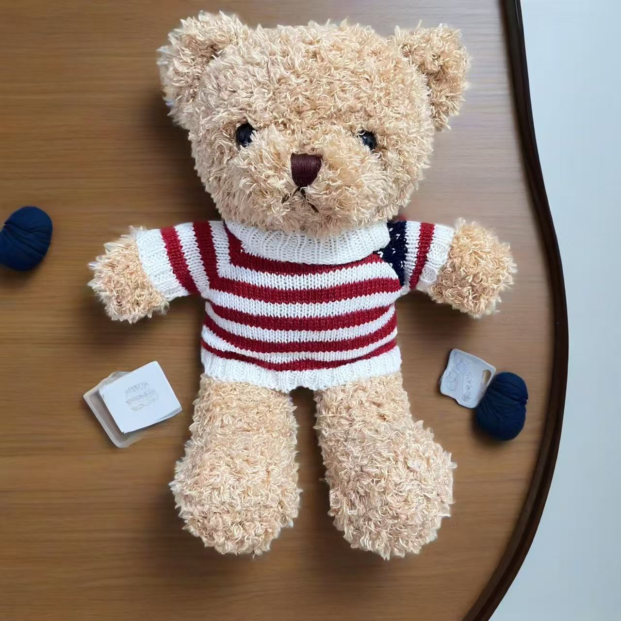 Mittens teddy bear figurine