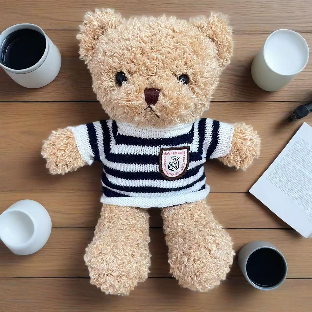 Mittens teddy bear figurine