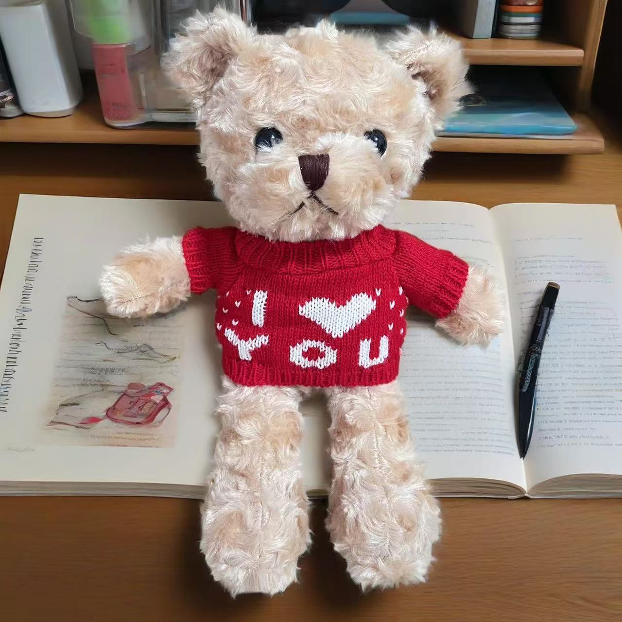 Mittens teddy bear figurine