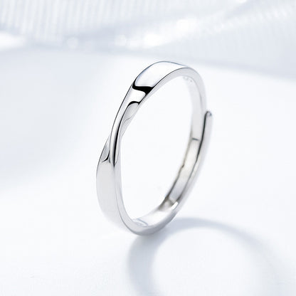 Mobius couple rings