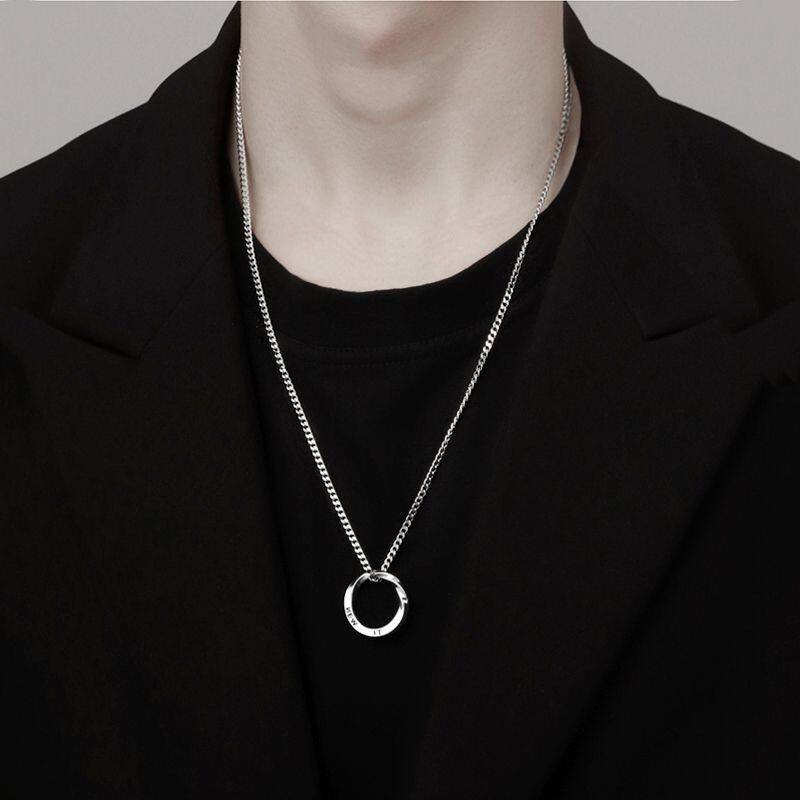 Möbius Necklace