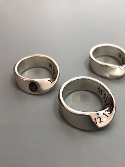Möbius ring