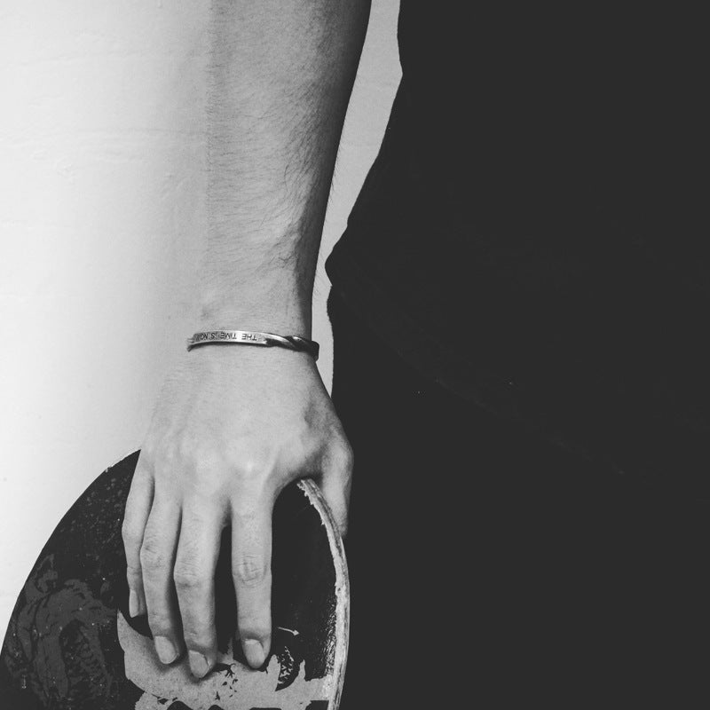 Möbius strip bracelet