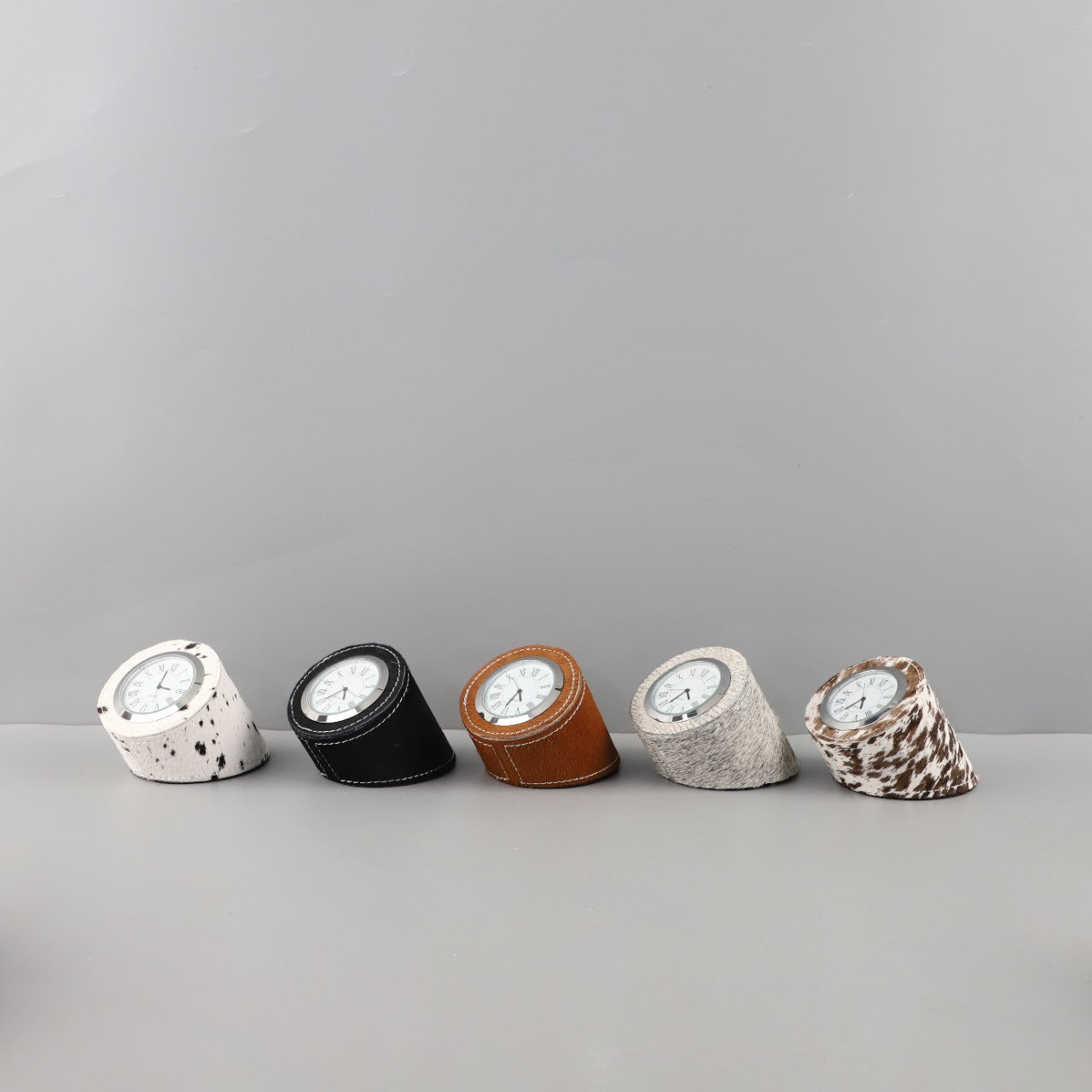 Modern Minimalist Desktop Clock