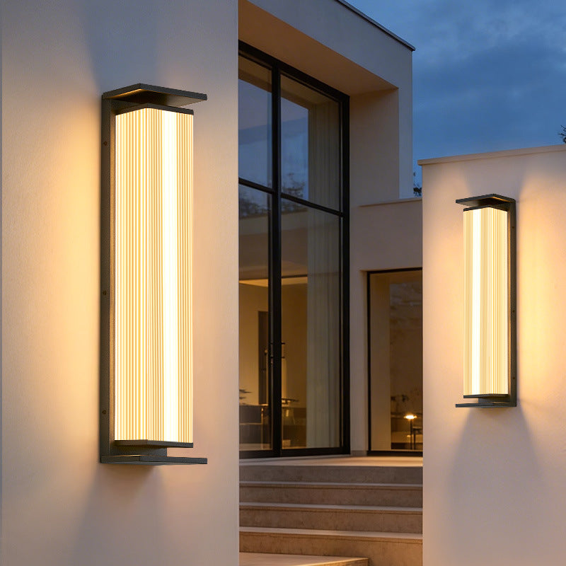 Modern Outdoor Wall Light