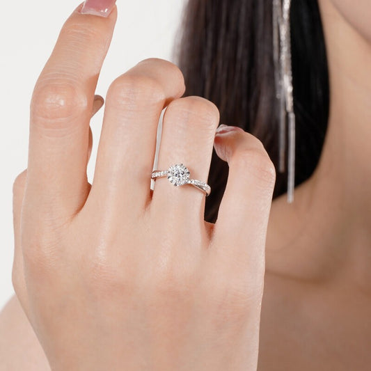 Moissanite engagement ring