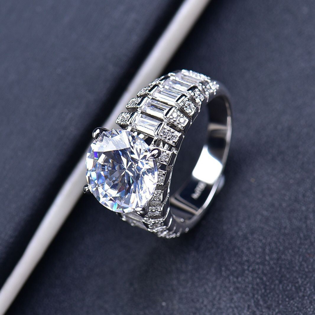 Moissanite Ring