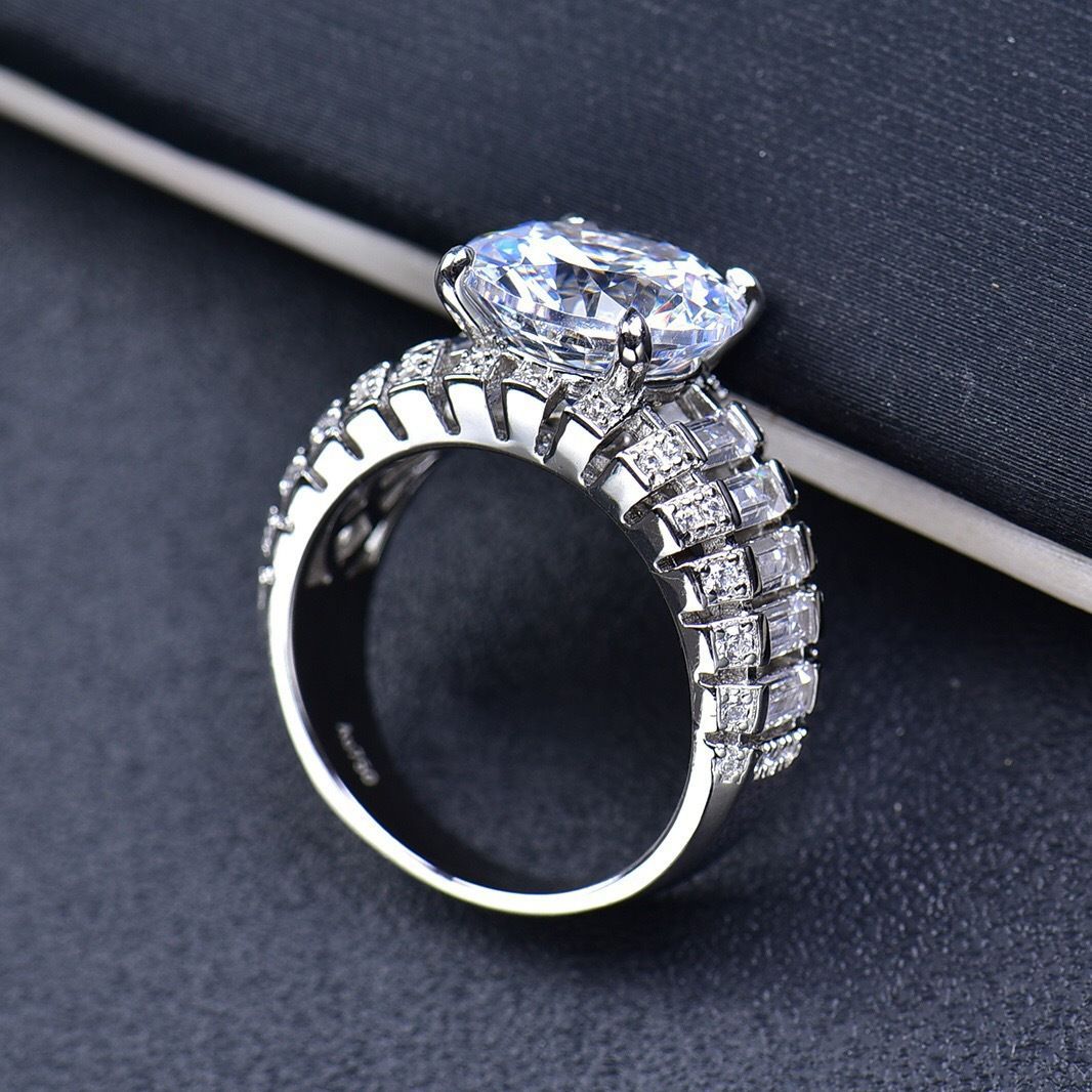 Moissanite Ring