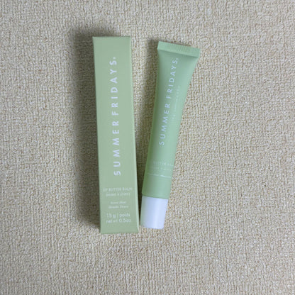 Moisturizing Shiny Lip Balm