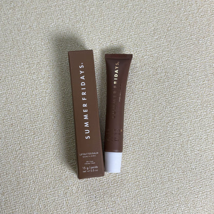 Moisturizing Shiny Lip Balm