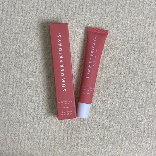 Moisturizing Shiny Lip Balm