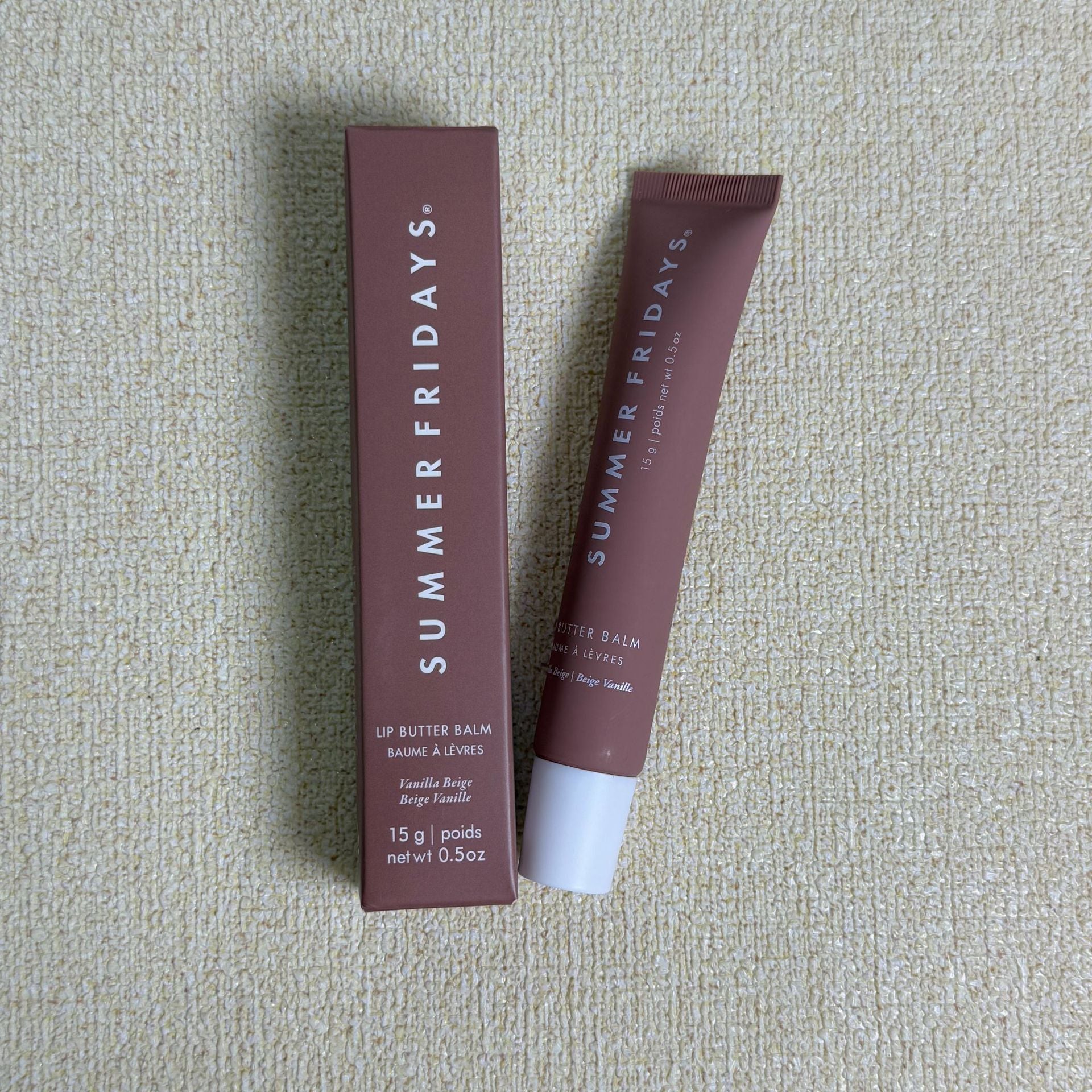 Moisturizing Shiny Lip Balm