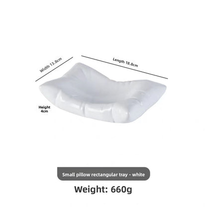 Molecular gastronomy pillow plate