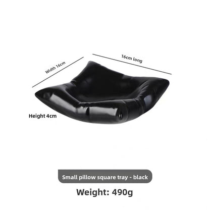 Molecular gastronomy pillow plate