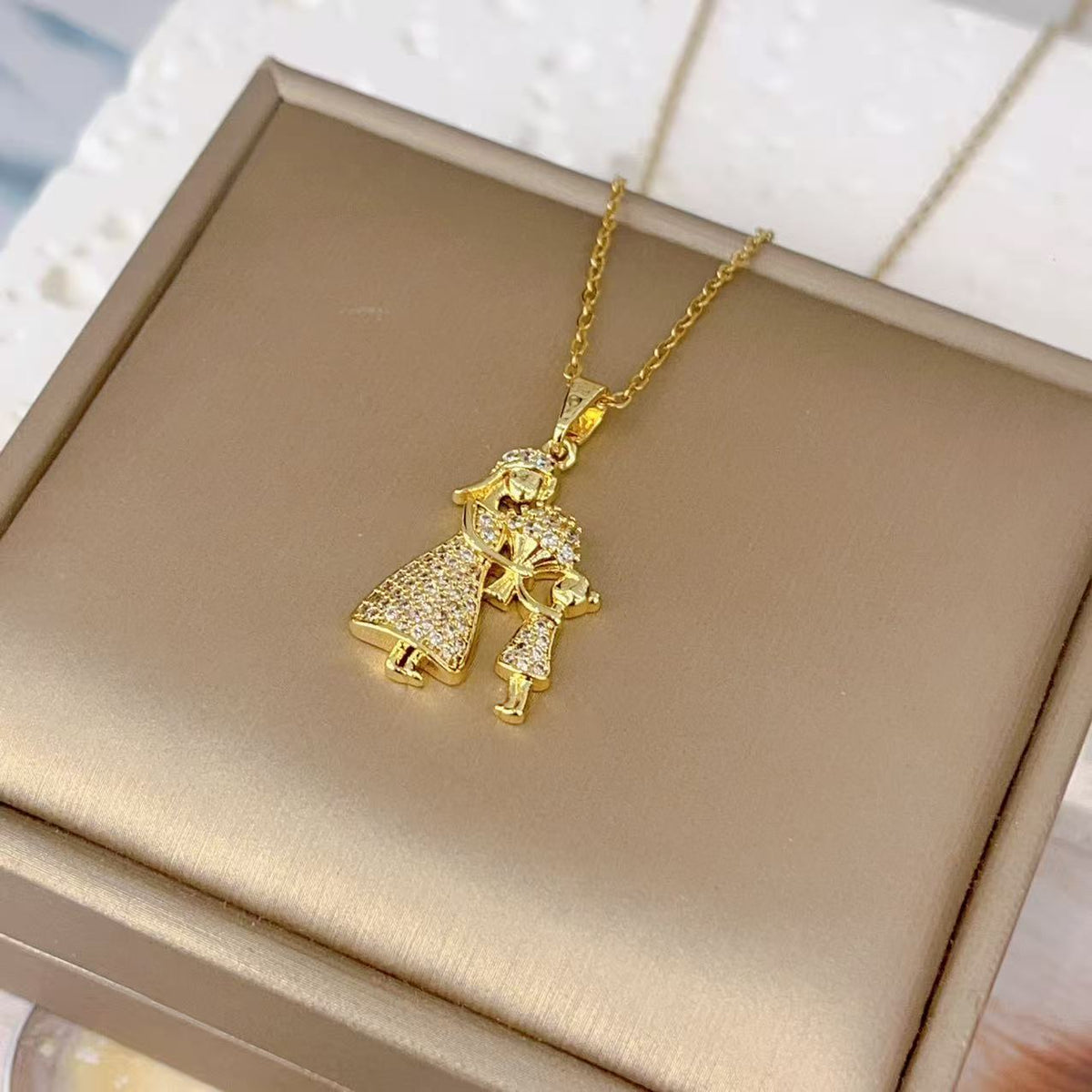 Mother-Daughter Pendant Necklace with Electroplated Finish