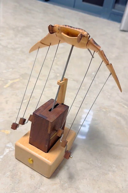 Moving Stingray Wooden Decoration