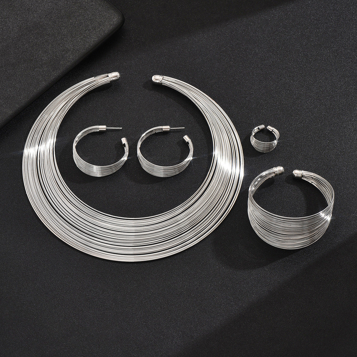 Multi-layer collar set