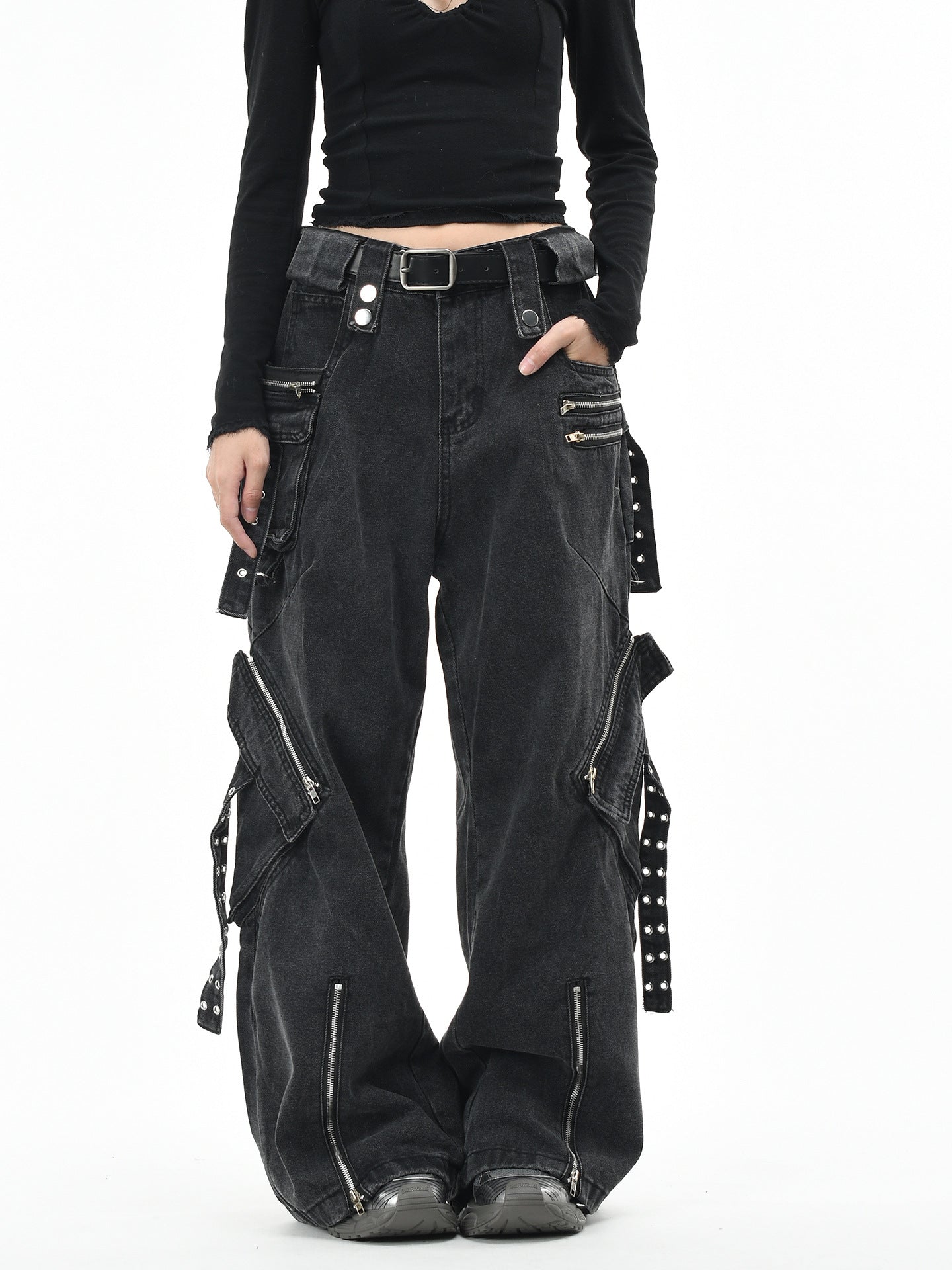 Multi-Pocket Cargo Jeans