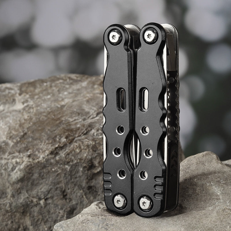 Multifunctional Folding Pliers