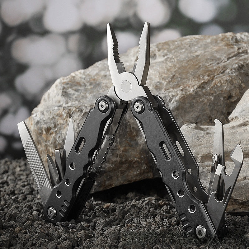 Multifunctional Folding Pliers