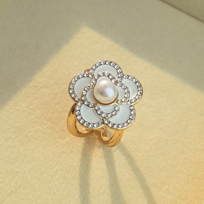 Multifunctional Pearl Scarf Buckle