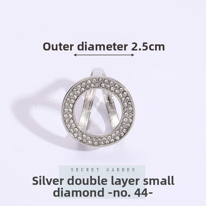 Multifunctional Pearl Scarf Buckle