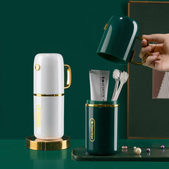 Two cups of dark green