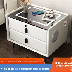 White WirelessCharging LED USB