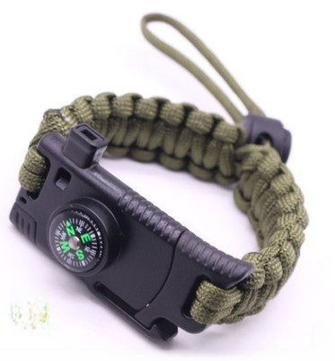Multifunctional Survival Paracord Bracelet