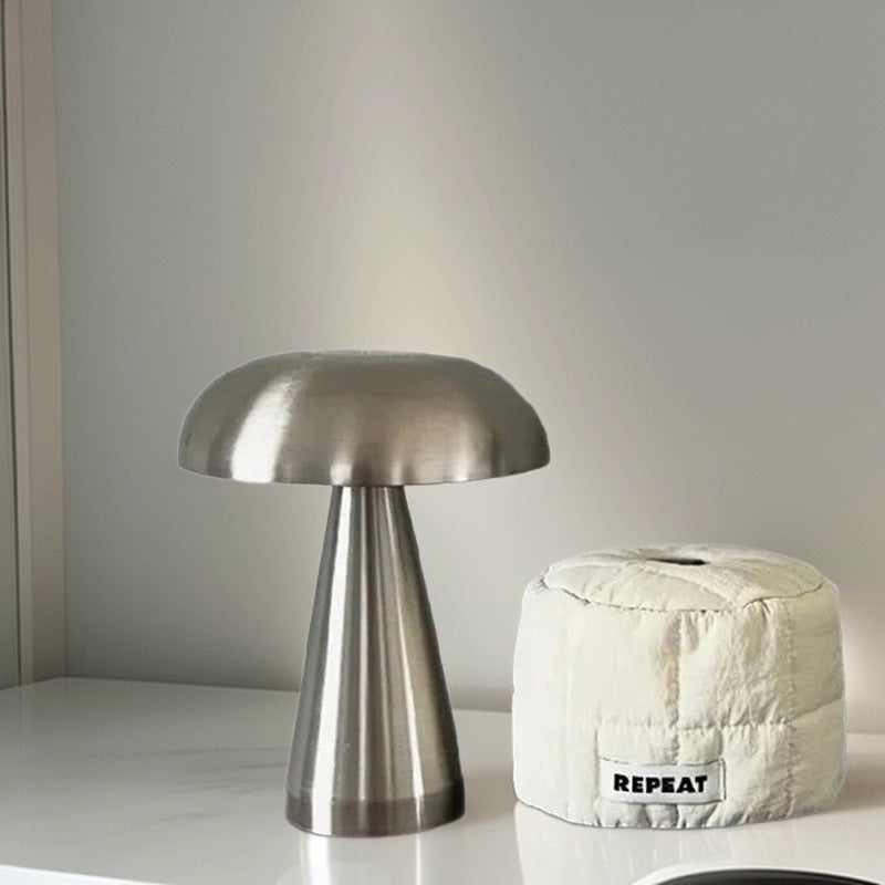 Mushroom-shaped lamp