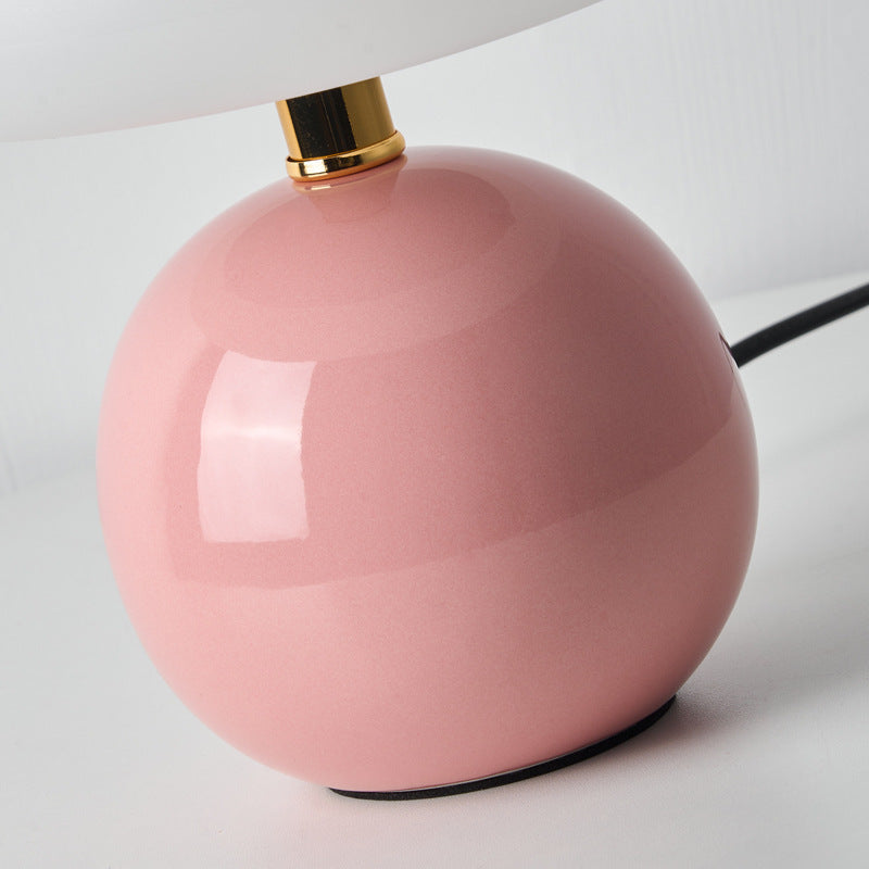 Mushroom-Shaped Small Table Lamp