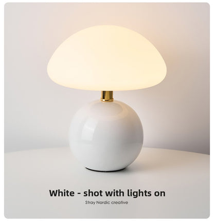 Mushroom-Shaped Small Table Lamp