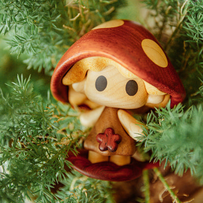 Mushroom solid wood figure