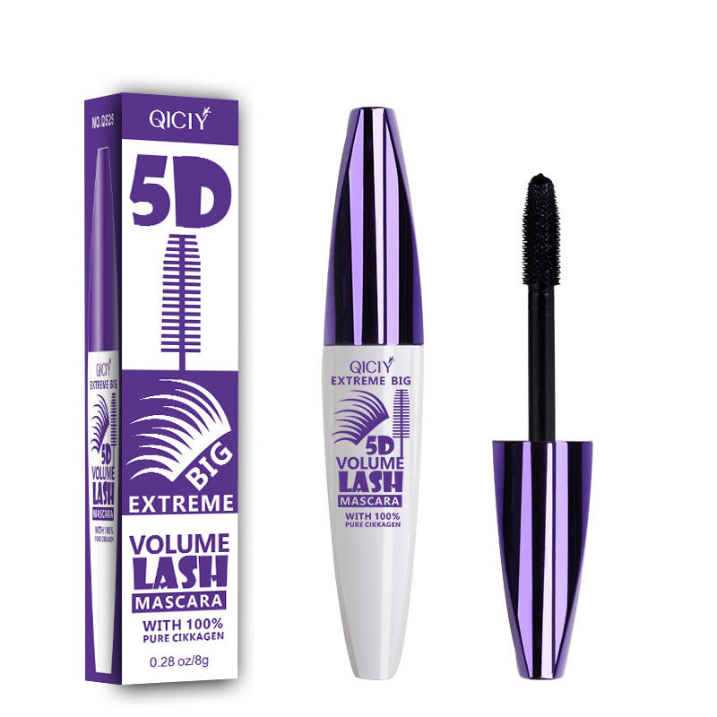 Natural and non-smudge mascara