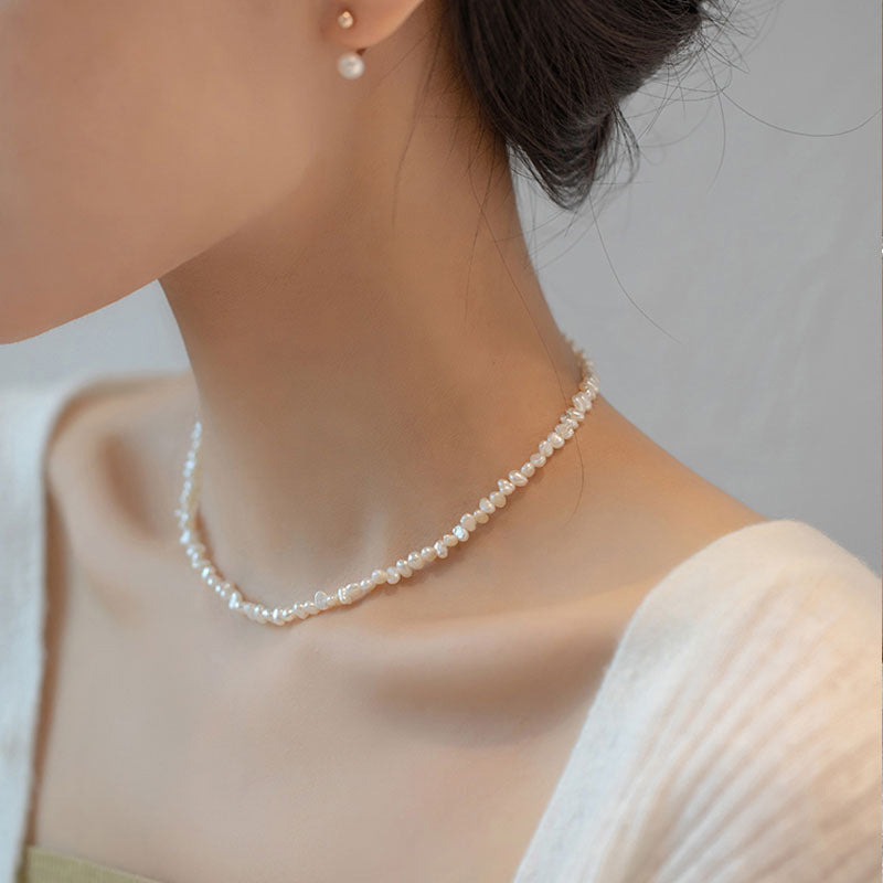 Natural freshwater pearl necklace