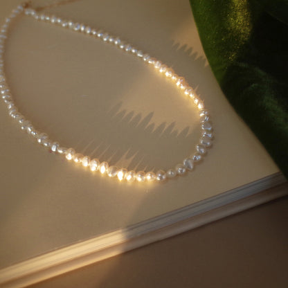 Natural freshwater pearl necklace