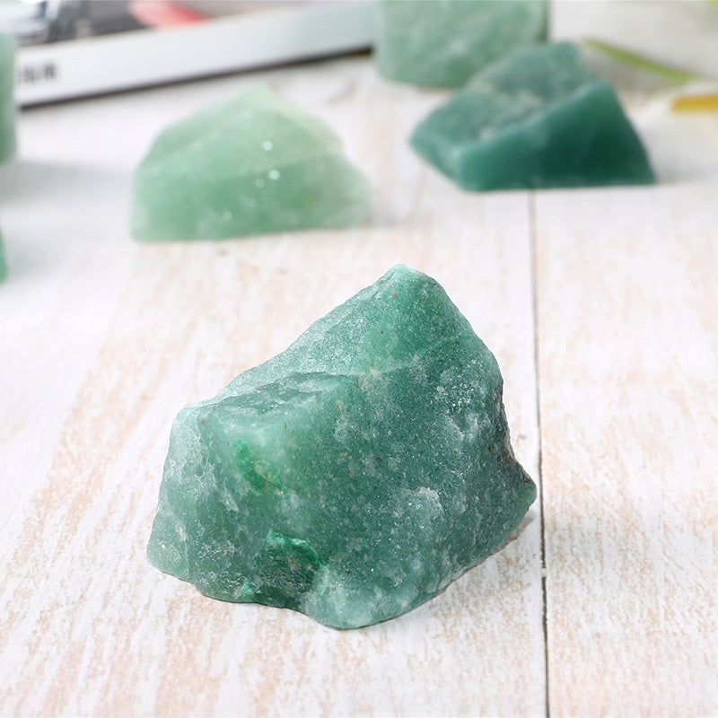 Natural Green Dongling Jade Aromatherapy Decorative Stones