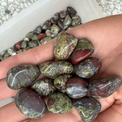 Natural Polished Crystal Rolling Stones
